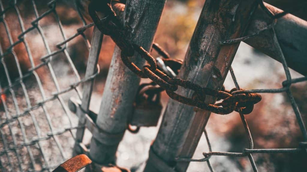 Read more about the article The Benefits of Installing a Chain Link Fence: Why It’s a Practical Choice for Your Property